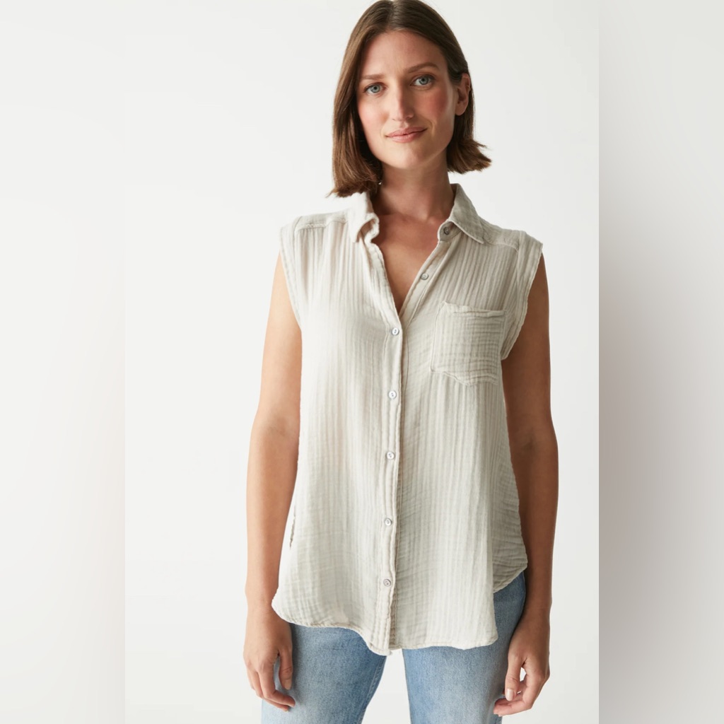 Nwot Michael Monique Gauze Button Down Tank